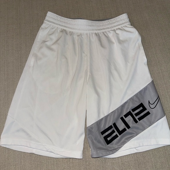 Nike boys White and Gray Athletic Shorts - Picture 1 of 2